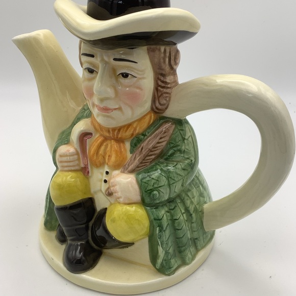 Vintage Ceramic Toby Character Figural Teapot - Picture 8 of 11